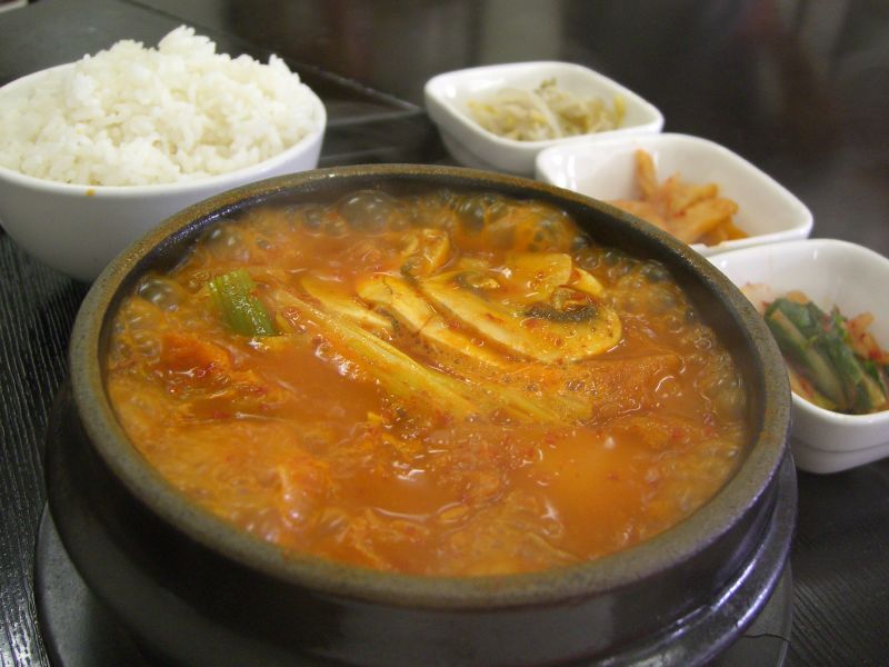Foto de kimchi-jjigae